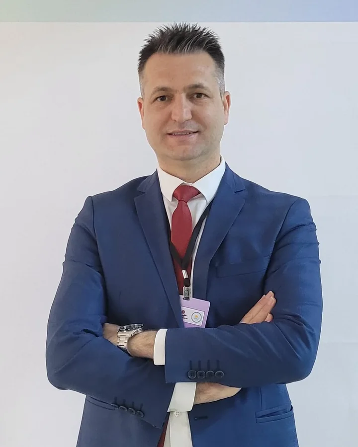 Bekir Giriş